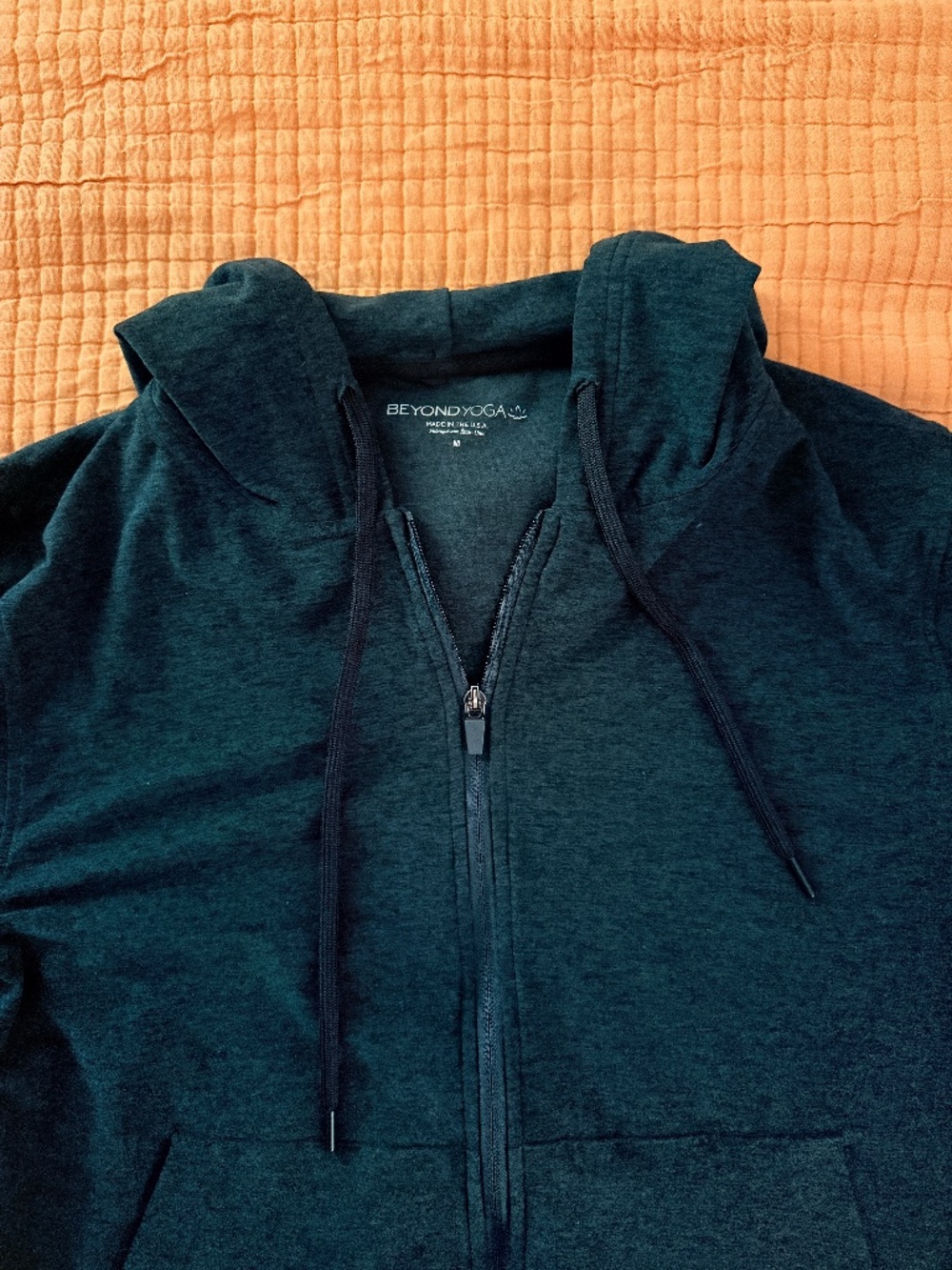 Beyond Yoga Men's hoodie, medium